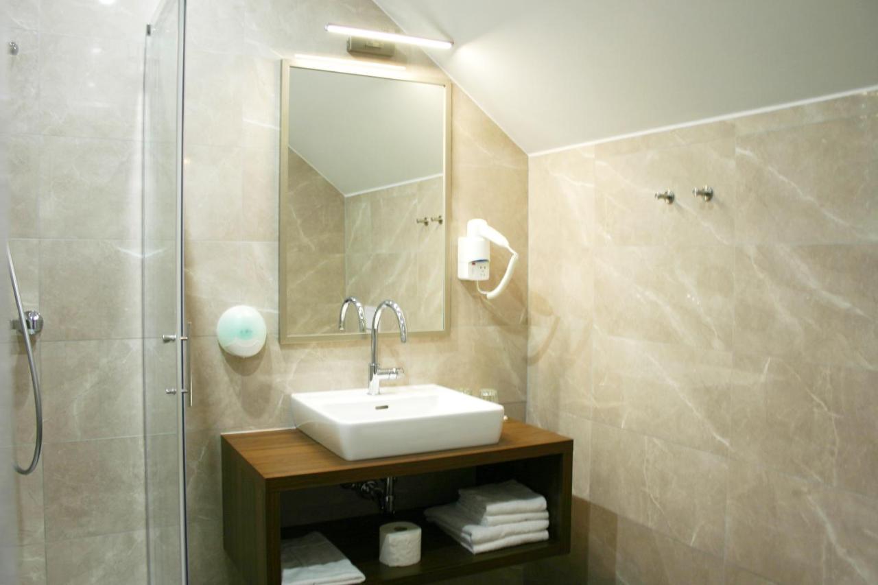 Gloegglhof Bed & Breakfast โทรฟายอาค ภายนอก รูปภาพ